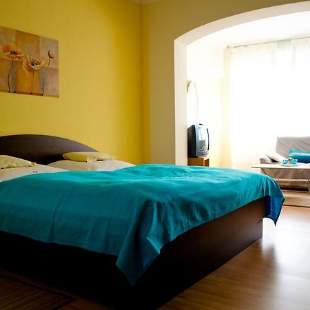 Haus Helvetia Bed & Breakfast Bad Orb Bagian luar foto