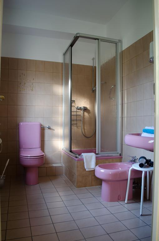Haus Helvetia Bed & Breakfast Bad Orb Ruang foto