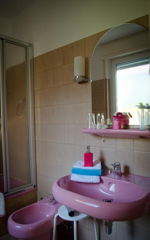 Haus Helvetia Bed & Breakfast Bad Orb Ruang foto