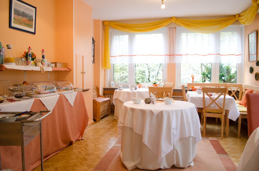 Haus Helvetia Bed & Breakfast Bad Orb Bagian luar foto